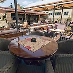 Svatojansky Dvur 4* براغ