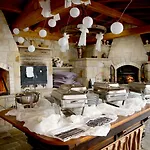 Svatojansky Dvur 4*