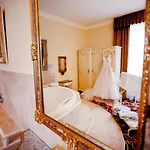 Svatojánský Dvůr Hotel 4*