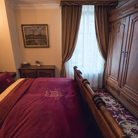 Svatojansky Dvur 4* Prague
