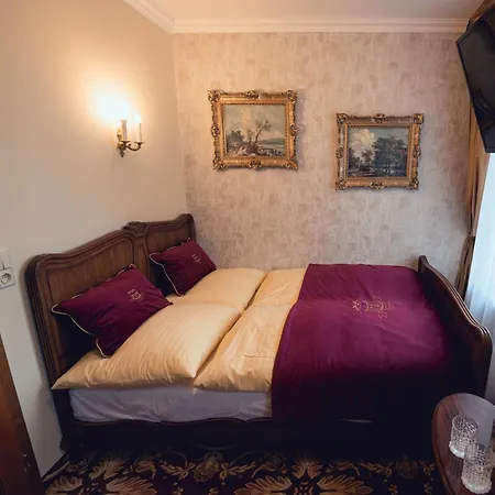 Svatojánský Dvůr Hotel