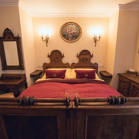 Svatojansky Dvur 4* Prague