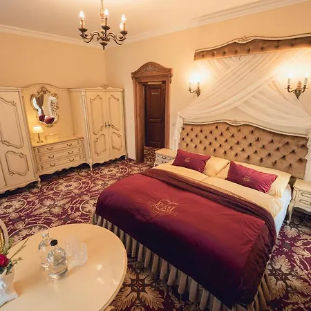 호텔 Svatojansky Dvur 4*