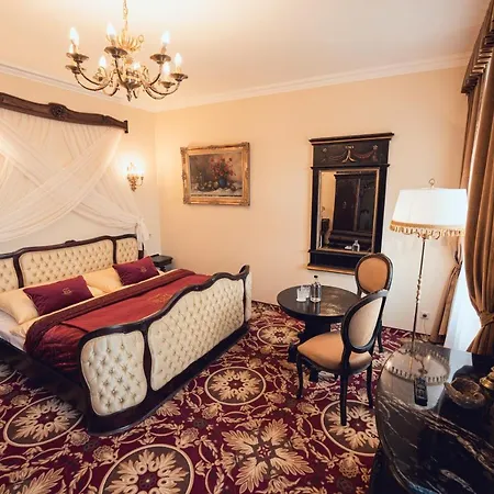 호텔 Svatojansky Dvur 4*